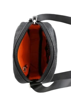 TOTTENHAM 2.0 CLINT SHOULDER XSVZ - Umhängetasche - Black 8 TOTTENHAM 2.0 CLINT SHOULDER XSVZ - Umhängetasche - Black -Strellson 22353d0f37c2435283d28b363795a5fc