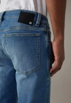 Strellson ROBIN - Jeans Straight Leg - Denim Blue -Strellson 912602af6c7a44e1b94b5b690408f89e